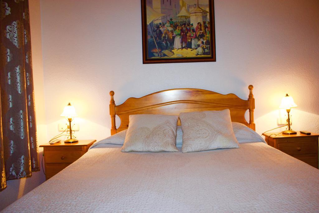 מאירנה דל אלקור Hotel Mairena מראה חיצוני תמונה